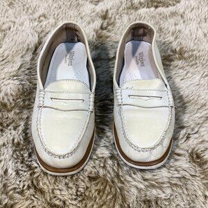 GH Bass Weejuns Cream/White Penny Loafers Women's Size 8